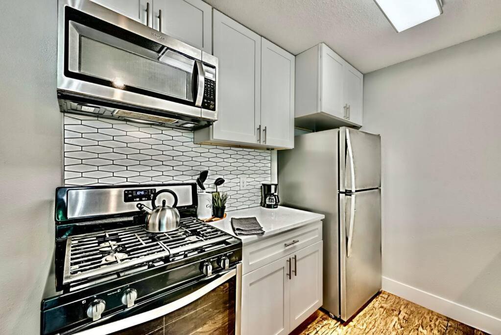 Lovely Flat Near Downtown * Dallas